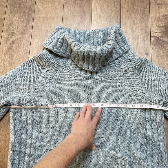 Cynthia Rowley funnel turtle neck gray wool knit sweater kangaroo pocket size M - Picture 7 of 8